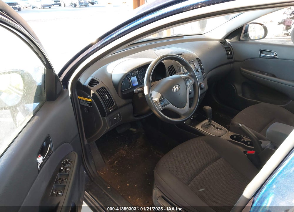 2011 HYUNDAI ELANTRA TOURING VIN: KMHDC8AE9BU107735