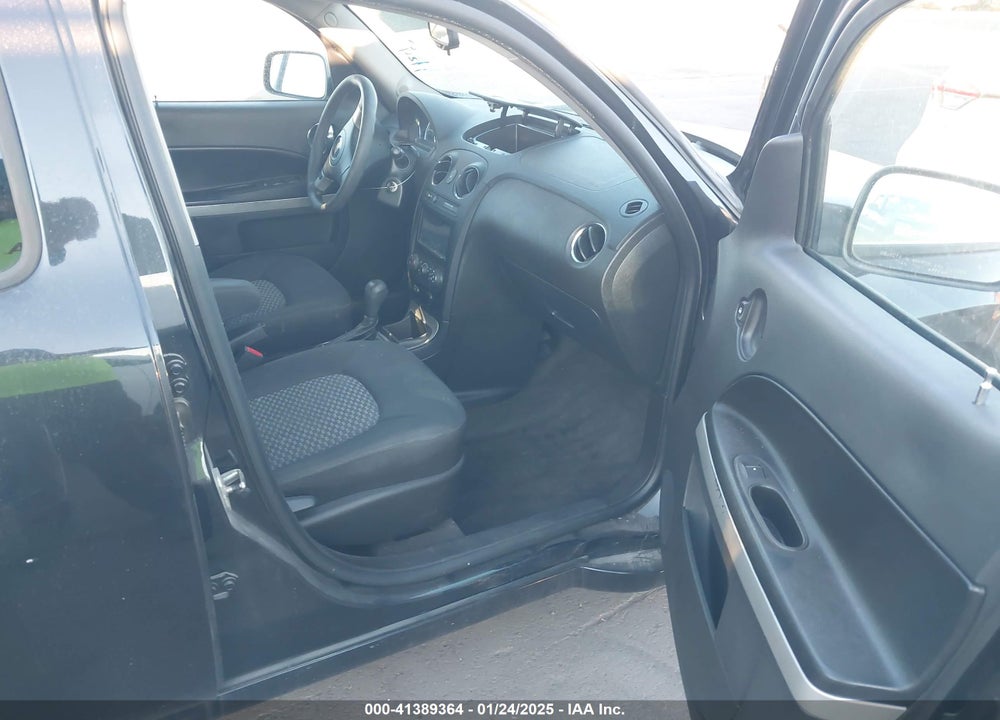 2011 CHEVROLET HHR LS VIN: 3GNBAAFW5BS626038
