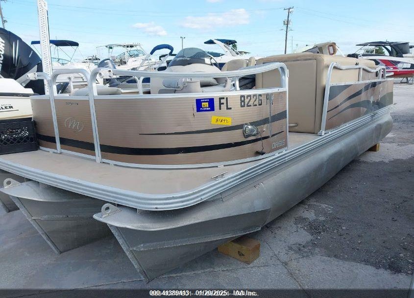 2014 MANITOU OASIS PONTOON VIN: TII37607G314