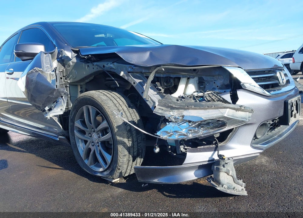2015 HONDA ACCORD VIN: 1HGCR3F96FA024611