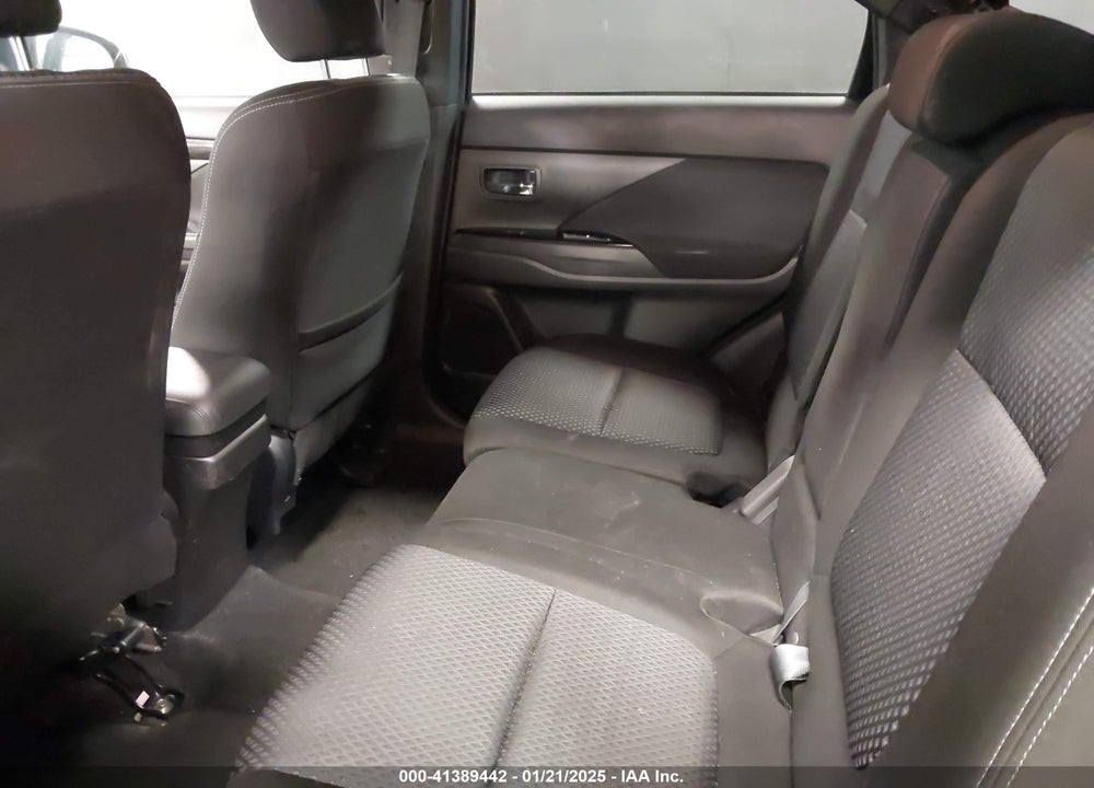 2018 MITSUBISHI OUTLANDER LE VIN: JA4AD3A3XJZ048549