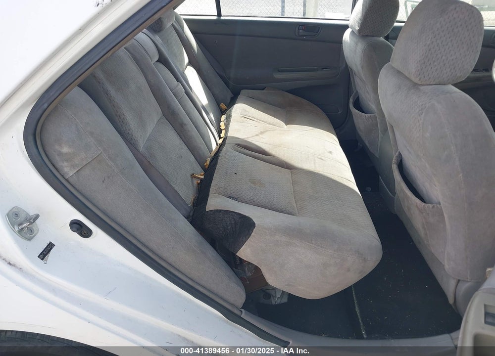 2004 TOYOTA CAMRY LE VIN: 4T1BE32K04U334114