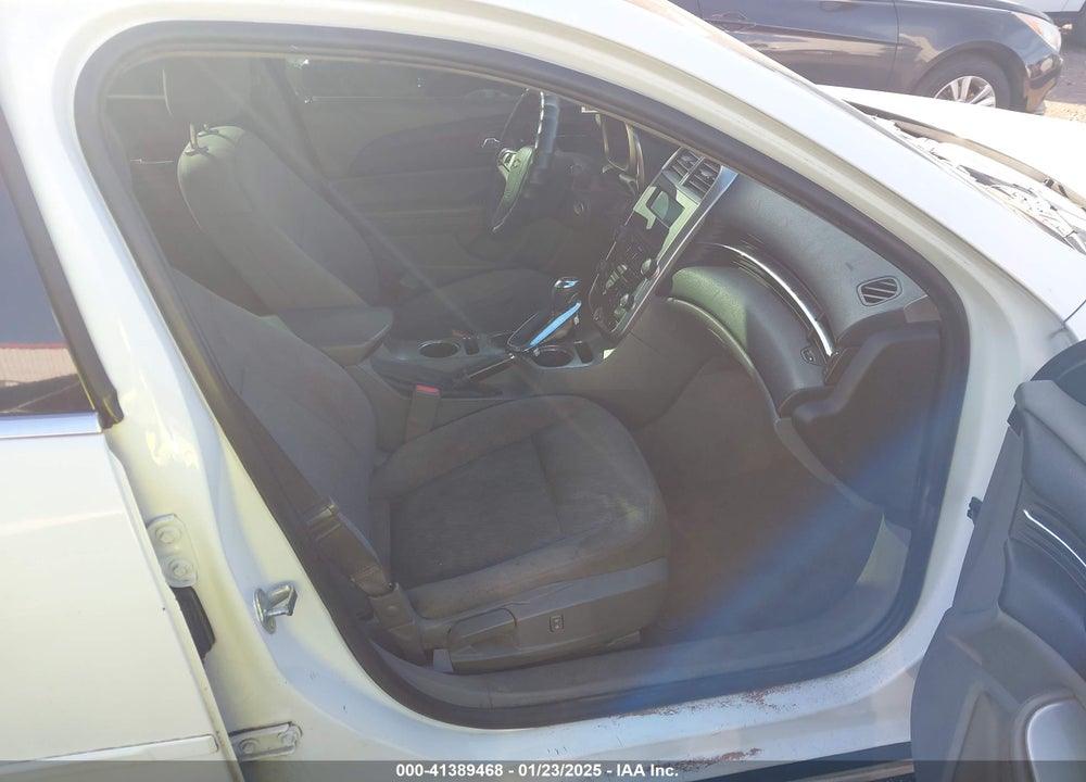2015 CHEVROLET MALIBU LS VIN: 1G11B5SL5FF105876