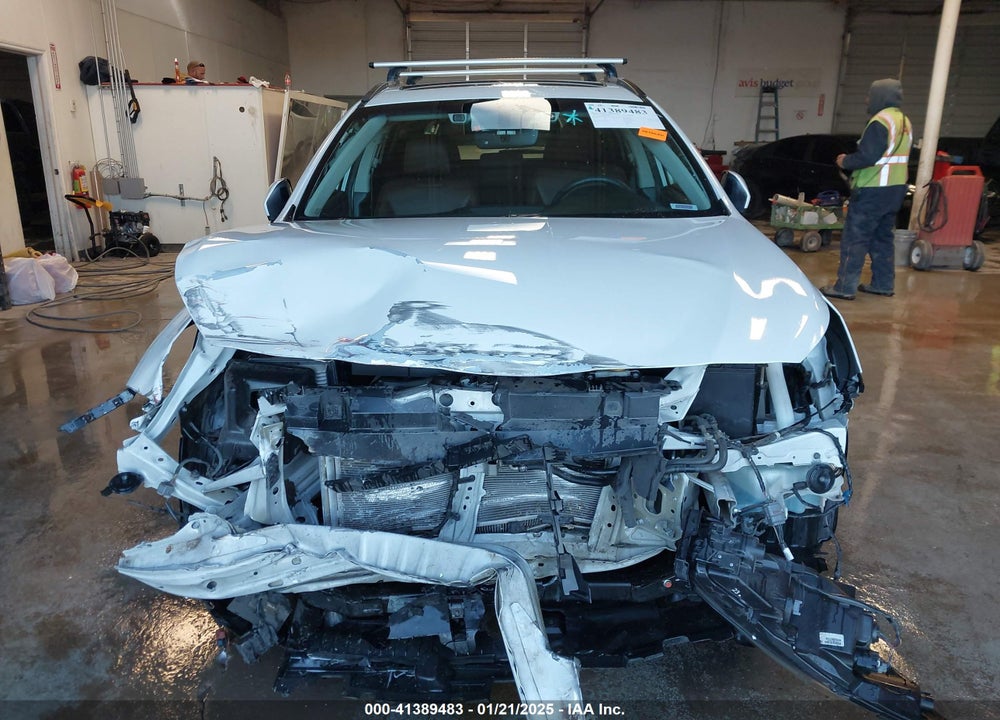 2019 SUBARU OUTBACK 3.6R TOURING VIN: 4S4BSETC4K3271422