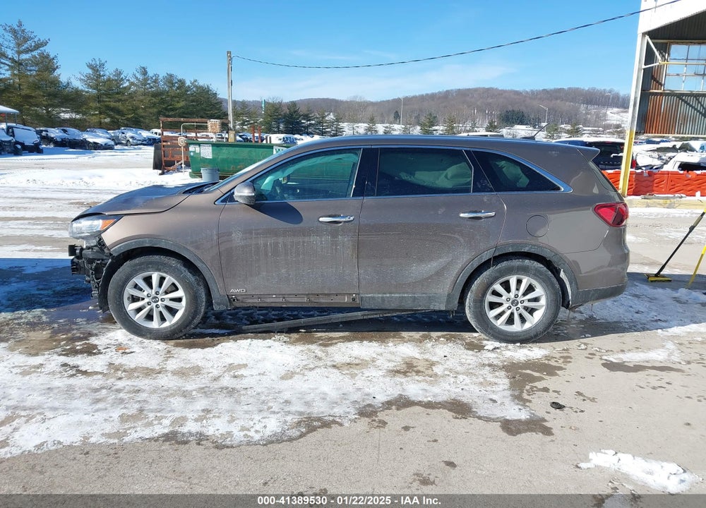 2019 KIA SORENTO 3.3L LX VIN: 5XYPGDA59KG570278