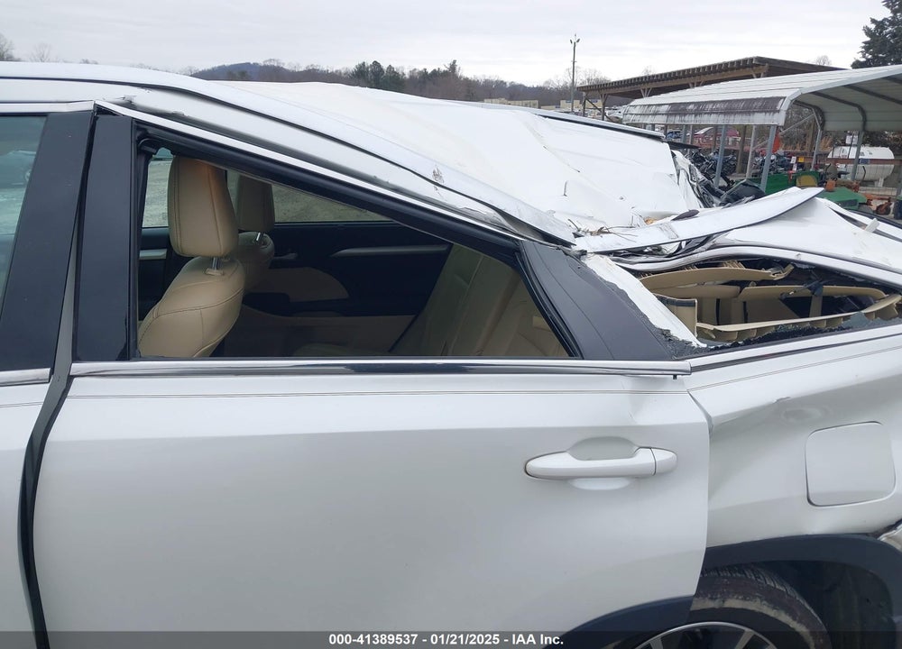 2016 TOYOTA HIGHLANDER XLE V6 VIN: 5TDJKRFH6GS349462