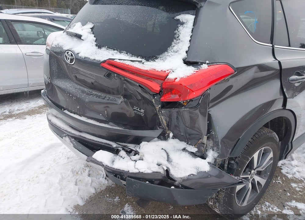 2016 TOYOTA RAV4 XLE VIN: 2T3RFREV5GW494408
