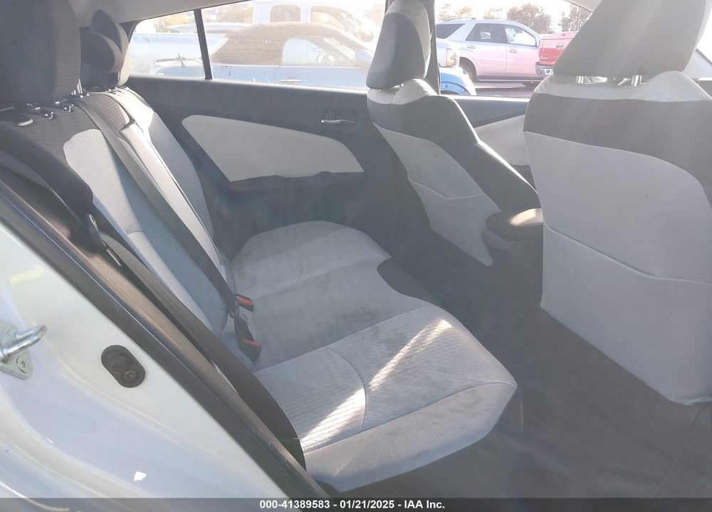 2016 TOYOTA PRIUS VIN: JTDKBRFUXG3005295
