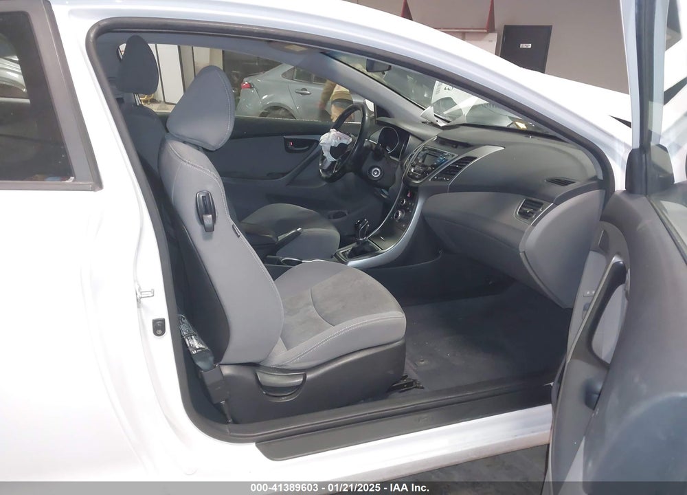 2014 HYUNDAI ELANTRA VIN: KMHDH6AH7EU026513