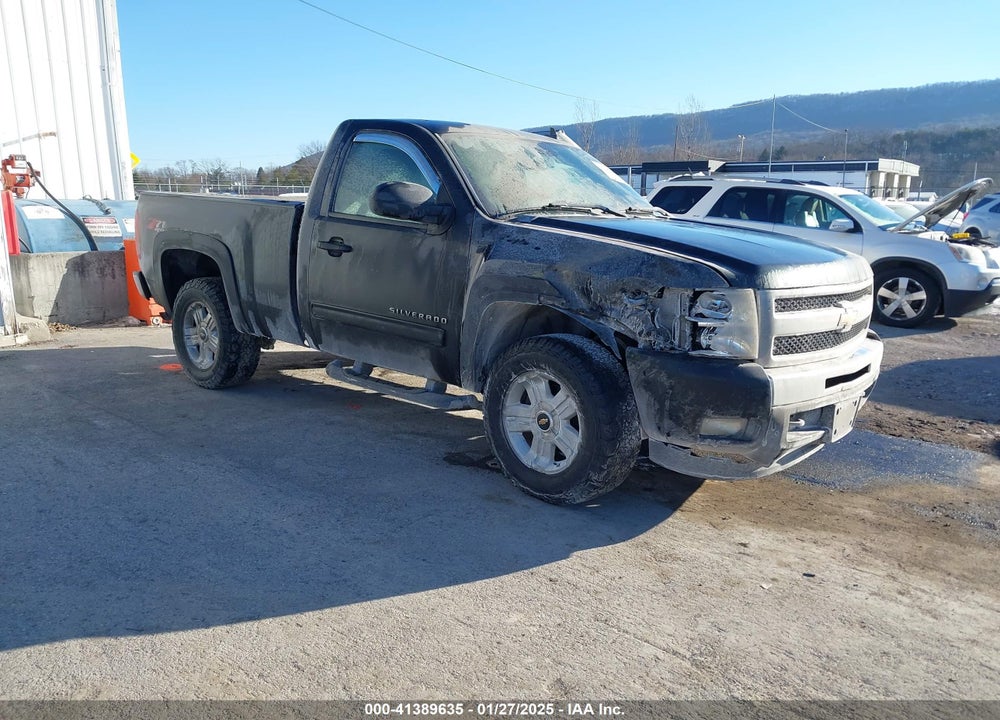 2011 CHEVROLET SILVERADO 1500 LT VIN: 1GCNKSE00BZ314248