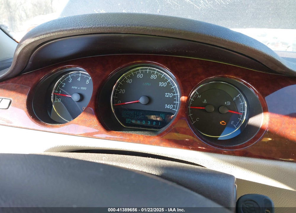 2007 BUICK LUCERNE VIN: 1G4HD572X7U137005