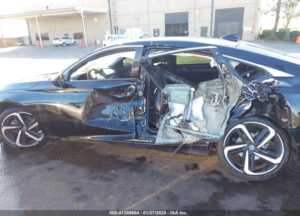 2018 HONDA ACCORD VIN: 1HGCV1F38JA041009