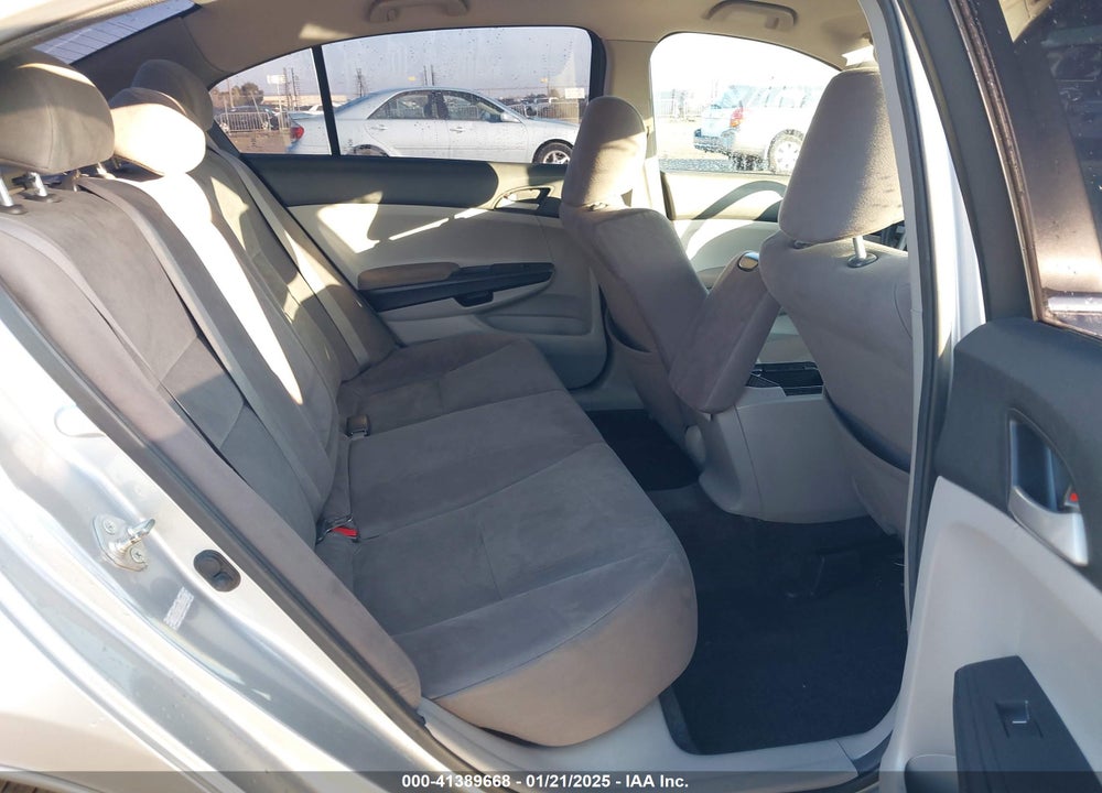 2011 HONDA ACCORD VIN: 1HGCP2F42BA117396