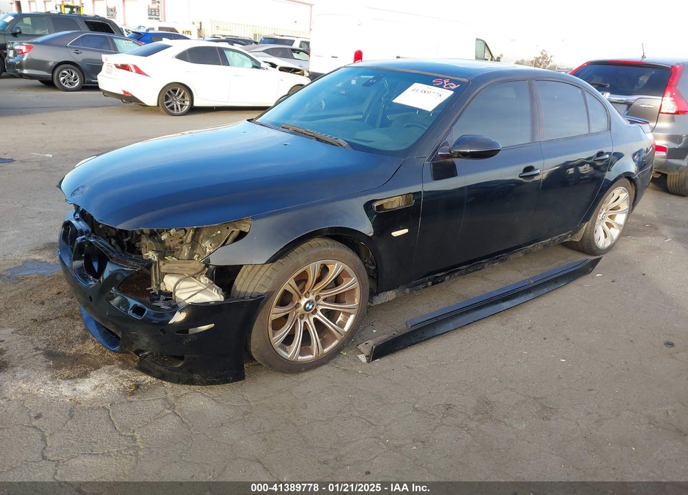 2008 BMW M5 VIN: WBSNB93578CX08017