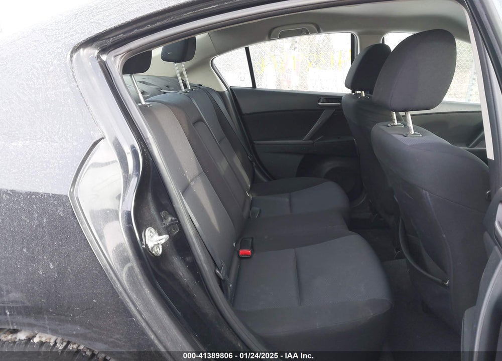 2011 MAZDA MAZDA3 VIN: JM1BL1VF0B1389612