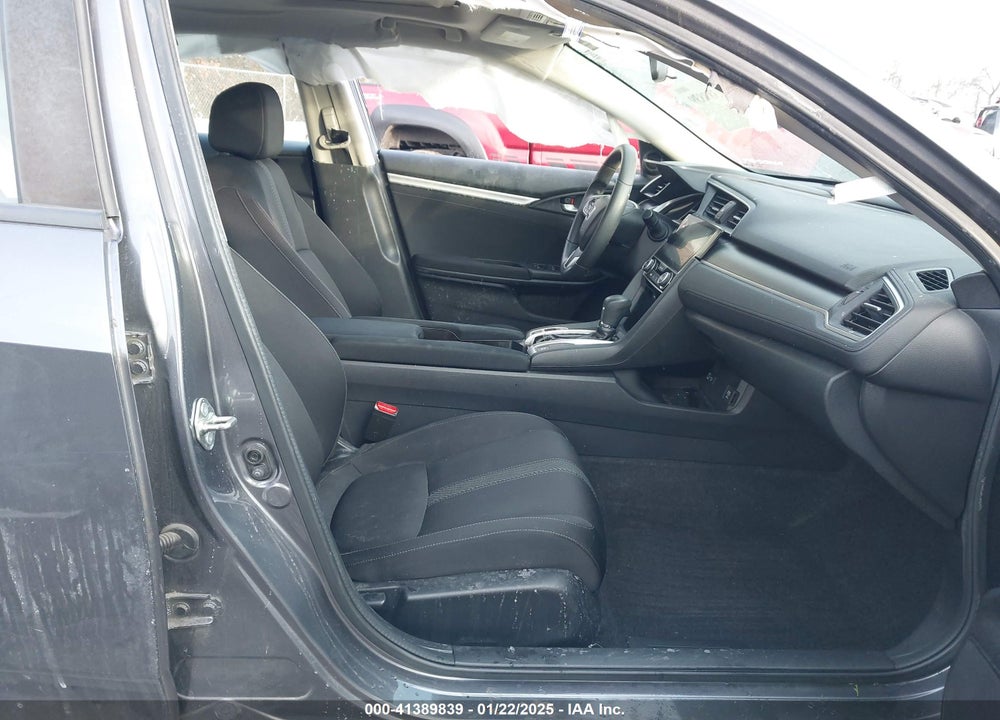 2017 HONDA CIVIC VIN: 2HGFC2F79HH518201