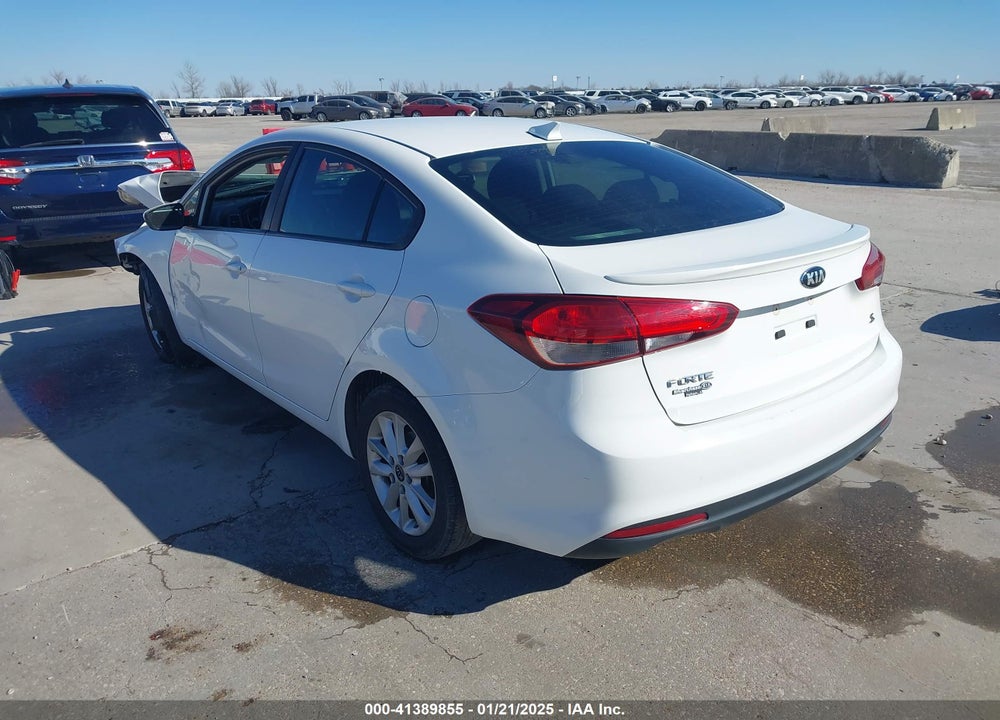 2017 KIA FORTE S VIN: 3KPFL4A77HE063863