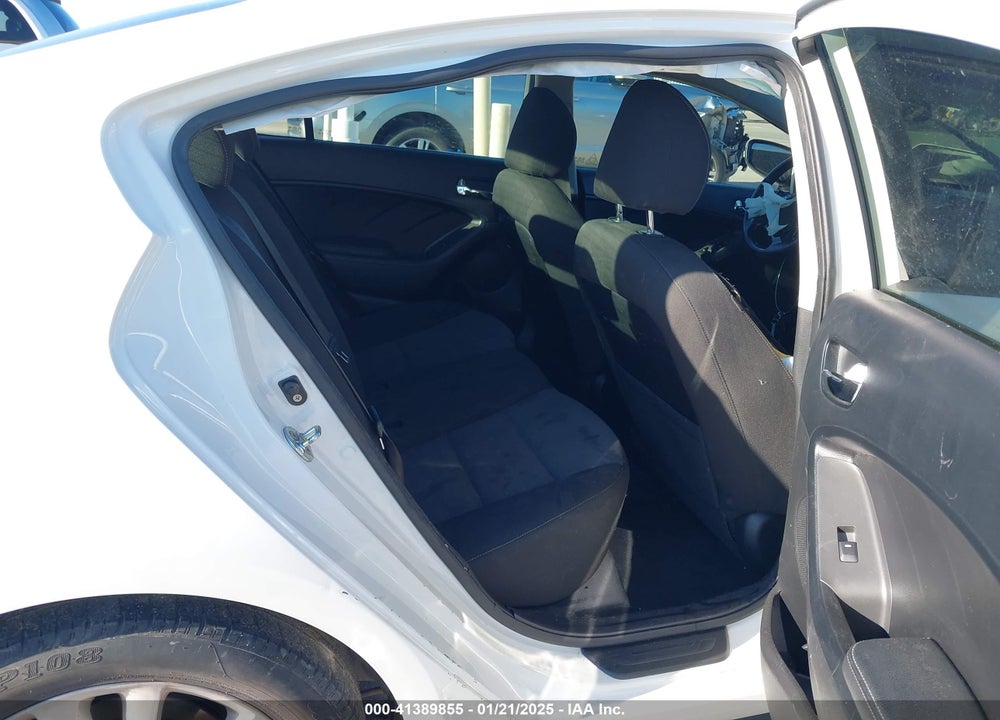 2017 KIA FORTE S VIN: 3KPFL4A77HE063863