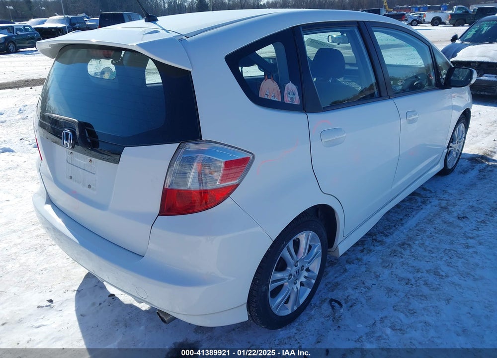 2009 HONDA FIT SPORT VIN: JHMGE88409S026698
