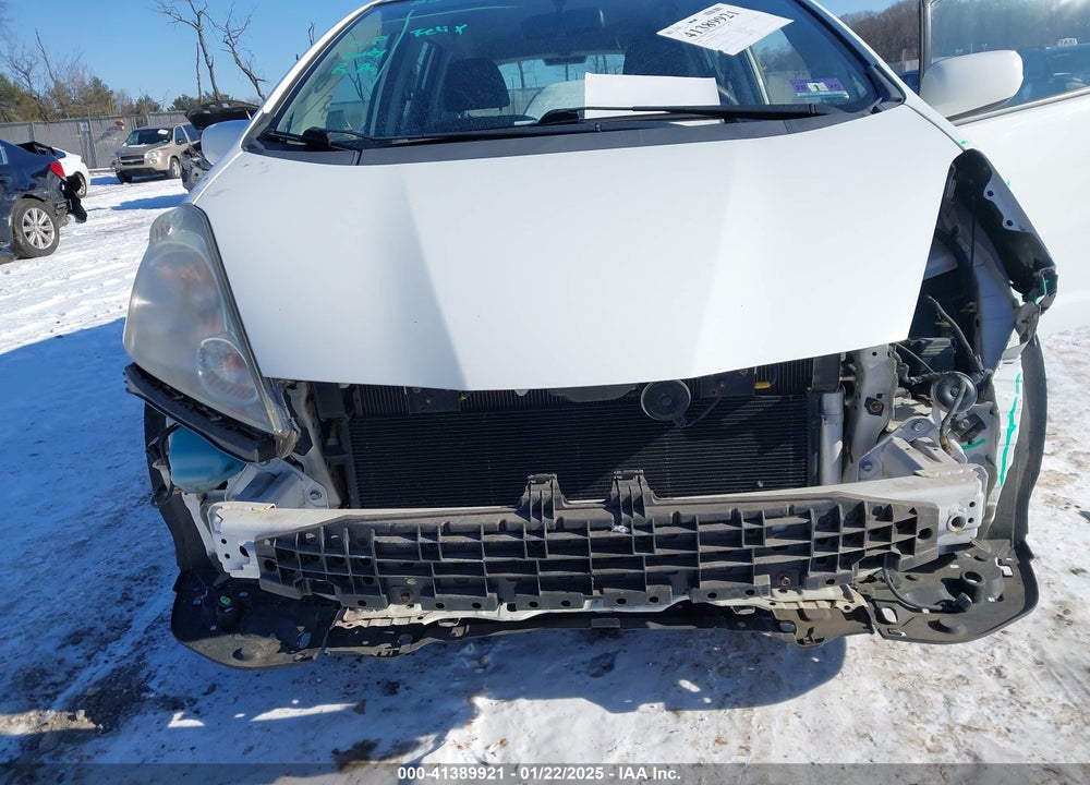 2009 HONDA FIT SPORT VIN: JHMGE88409S026698