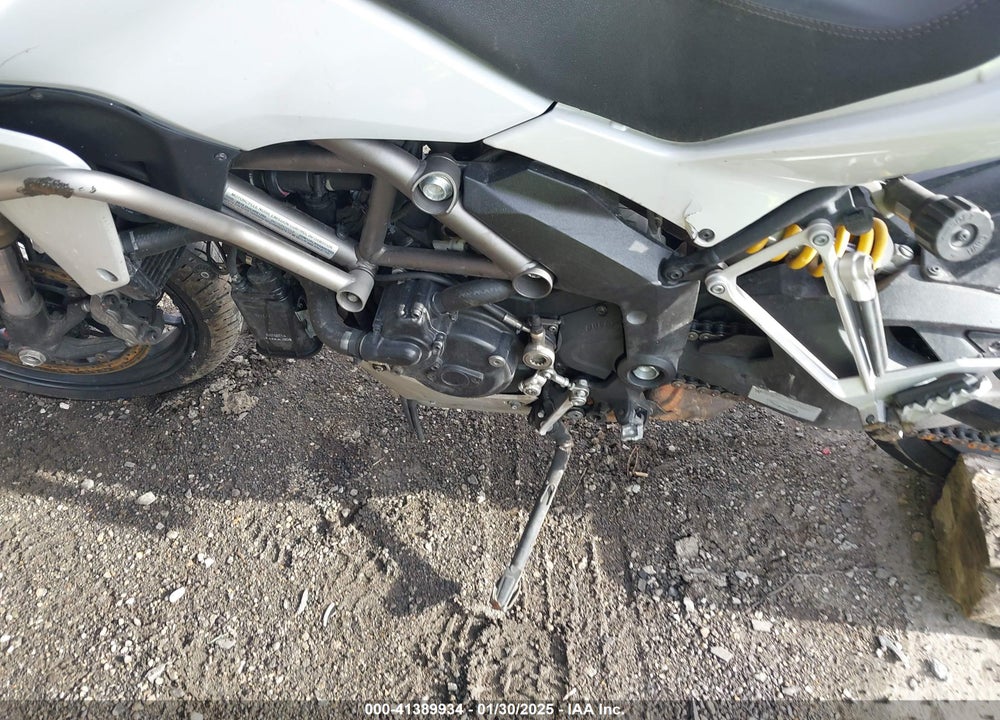 2010 DUCATI MULTISTRADA 1200 / 1200S VIN: ZDM12BLW4AB007053