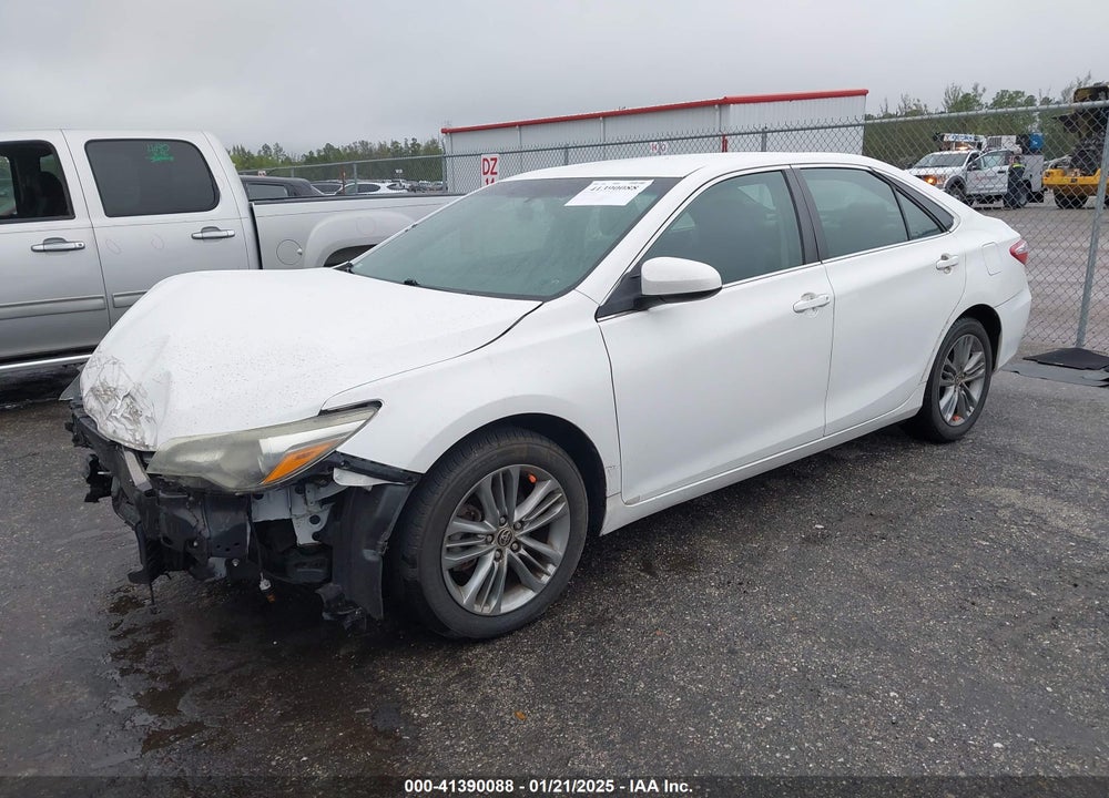 2015 TOYOTA CAMRY SE VIN: 4T1BF1FK2FU067055