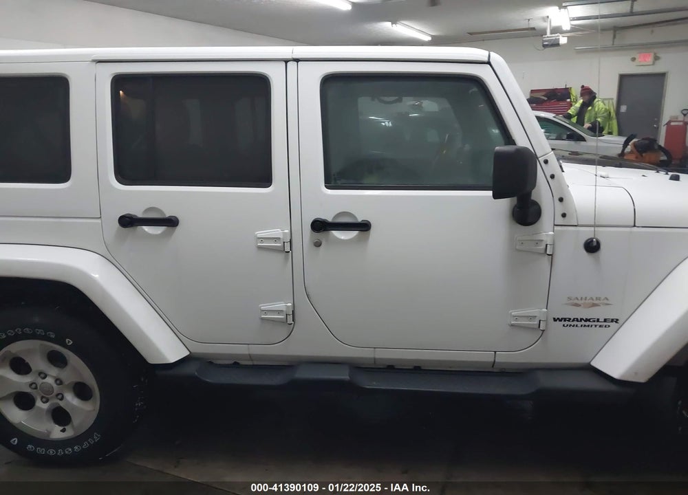 2013 JEEP WRANGLER UNLIMITED SAHARA VIN: 1C4BJWEG1DL663029