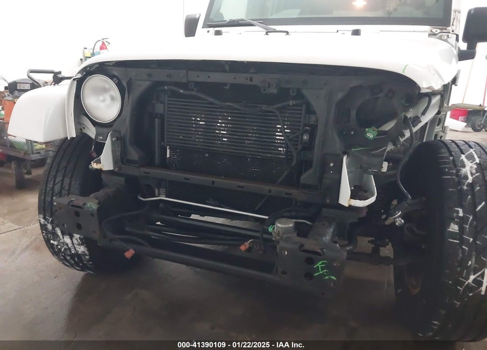 2013 JEEP WRANGLER UNLIMITED SAHARA VIN: 1C4BJWEG1DL663029