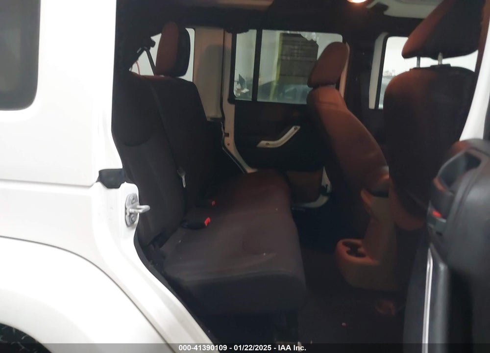 2013 JEEP WRANGLER UNLIMITED SAHARA VIN: 1C4BJWEG1DL663029