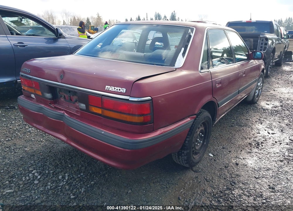 1992 MAZDA 626 DX/LX VIN: 1YVGD22B1N5199304