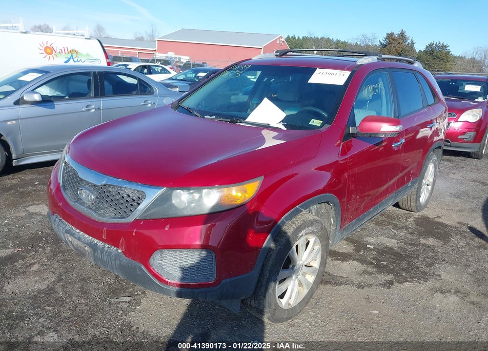 2011 KIA SORENTO LX V6 VIN: 5XYKT4A29BG085053
