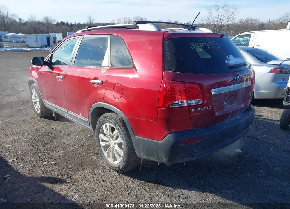 2011 KIA SORENTO LX V6 VIN: 5XYKT4A29BG085053