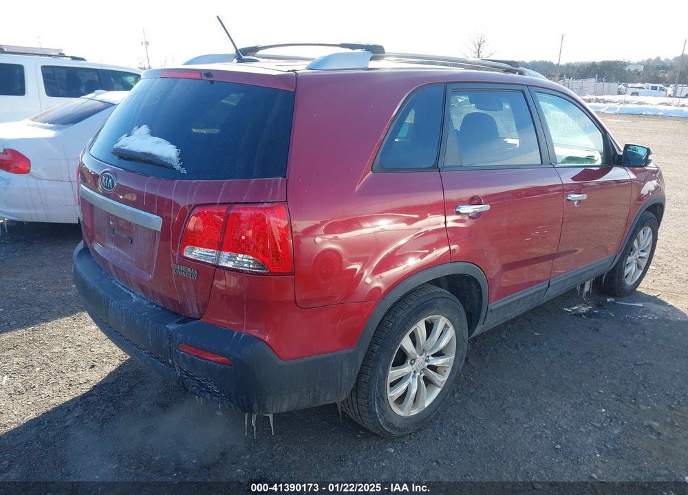 2011 KIA SORENTO LX V6 VIN: 5XYKT4A29BG085053