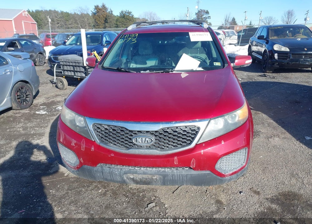2011 KIA SORENTO LX V6 VIN: 5XYKT4A29BG085053