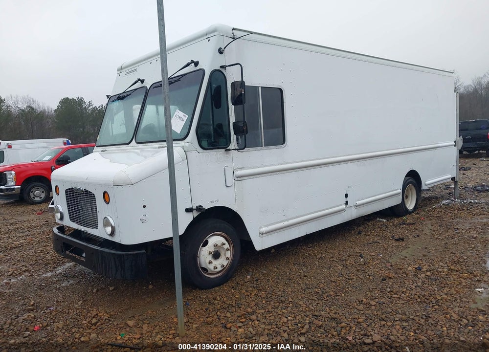 2010 FREIGHTLINER CHASSIS M LINE WALK-IN VAN VIN: 4UZAAPDUXACAS1637