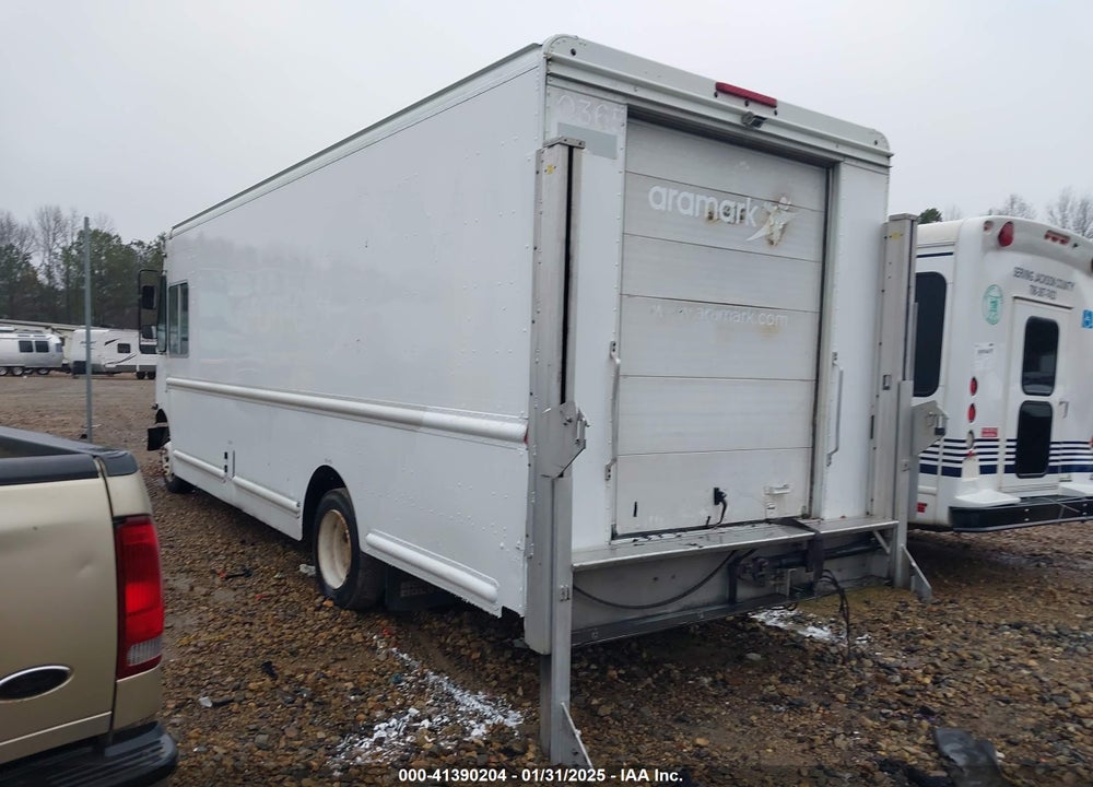 2010 FREIGHTLINER CHASSIS M LINE WALK-IN VAN VIN: 4UZAAPDUXACAS1637