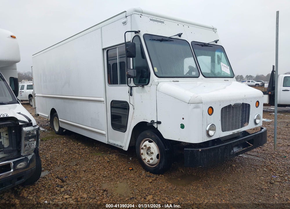 2010 FREIGHTLINER CHASSIS M LINE WALK-IN VAN VIN: 4UZAAPDUXACAS1637