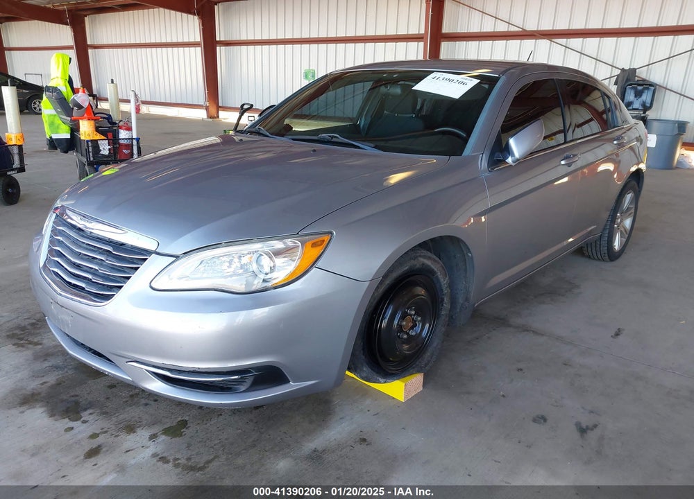 2013 CHRYSLER 200 VIN: 1C3CCBBB2DN735526