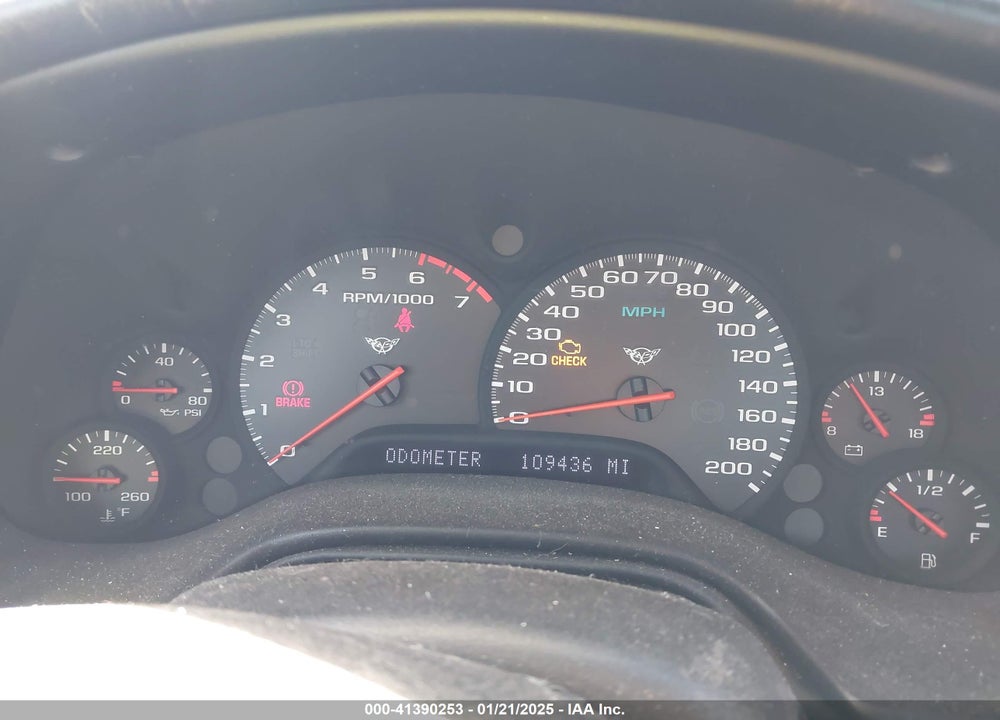 1997 CHEVROLET CORVETTE VIN: 1G1YY22G9V5108184