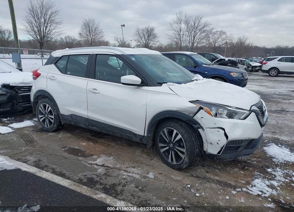 2019 NISSAN KICKS SV VIN: 3N1CP5CU0KL542096