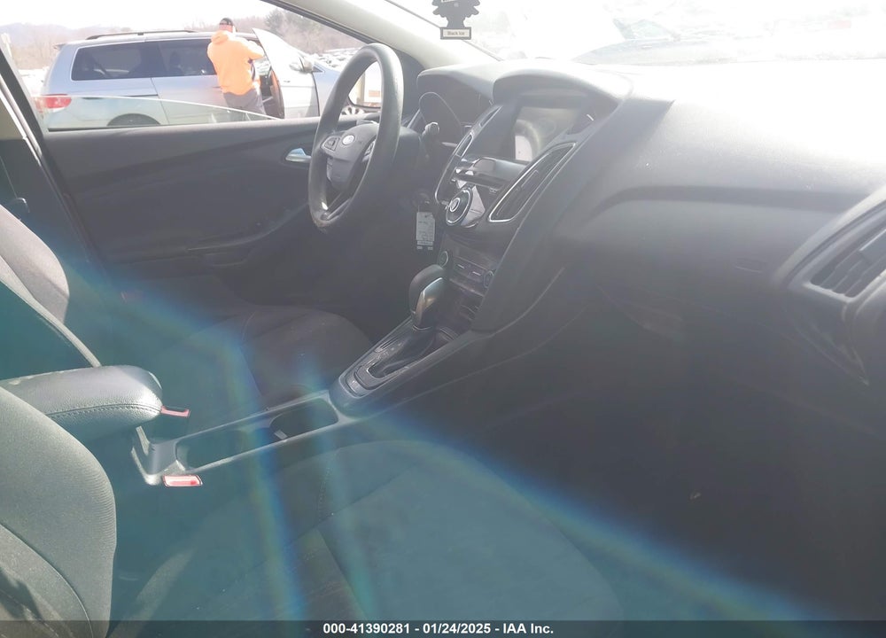 2018 FORD FOCUS VIN: 1FADP3H20JL255774