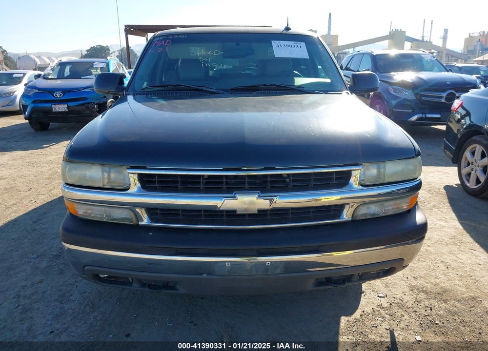 2003 CHEVROLET TAHOE LT VIN: 1GNEK13T93R153186