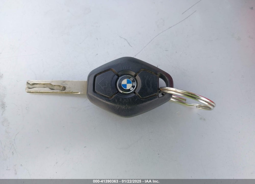 2004 BMW 325I VIN: WBAET37404NJ45309