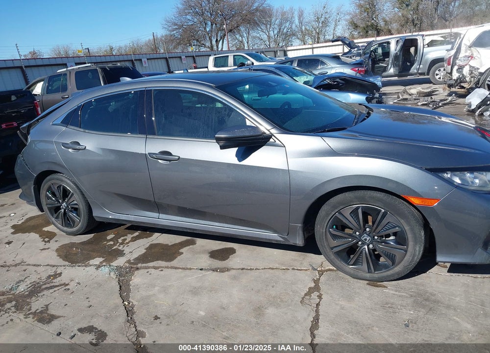 2019 HONDA CIVIC VIN: SHHFK7H64KU201702