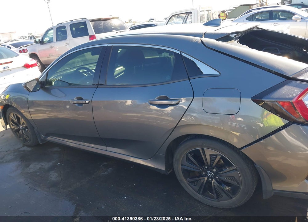 2019 HONDA CIVIC VIN: SHHFK7H64KU201702