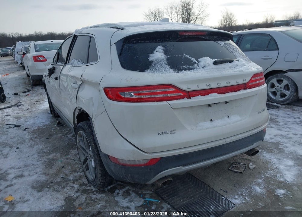 2015 LINCOLN MKC VIN: 5LMCJ2A93FUJ45045