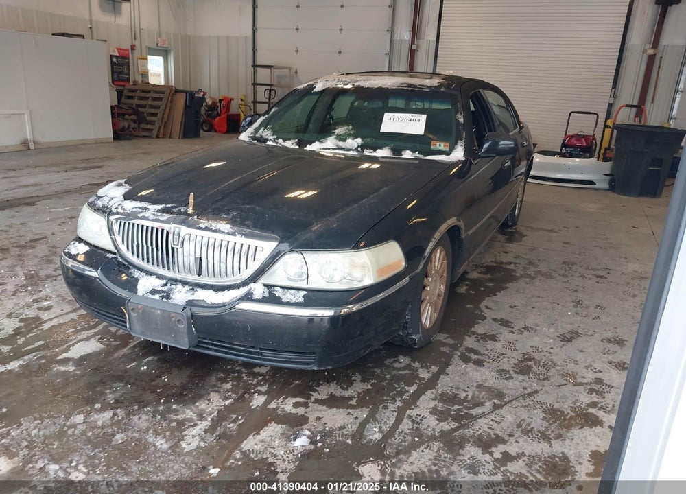 2004 LINCOLN TOWN CAR ULTIMATE VIN: 1LNHM83W64Y644935
