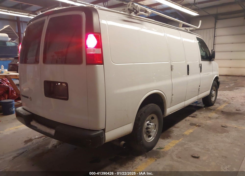 2020 CHEVROLET EXPRESS CARGO RWD 2500 REGULAR WHEELBASE WT VIN: 1GCWGAFG3L1267244