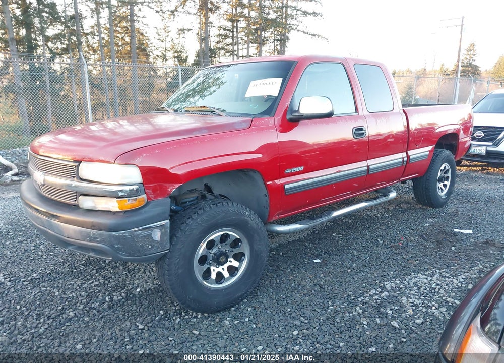 2002 CHEVROLET SILVERADO 1500 LS VIN: 2GCEC19T121151839