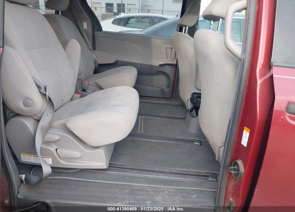 2019 TOYOTA SIENNA L 7 PASSENGER VIN: 5TDZZ3DC3KS968533